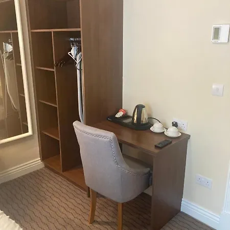 Mcnulty'S Guest House